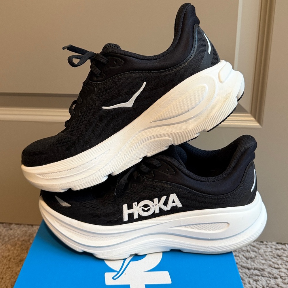 Like NEW Hoka Bondi 9